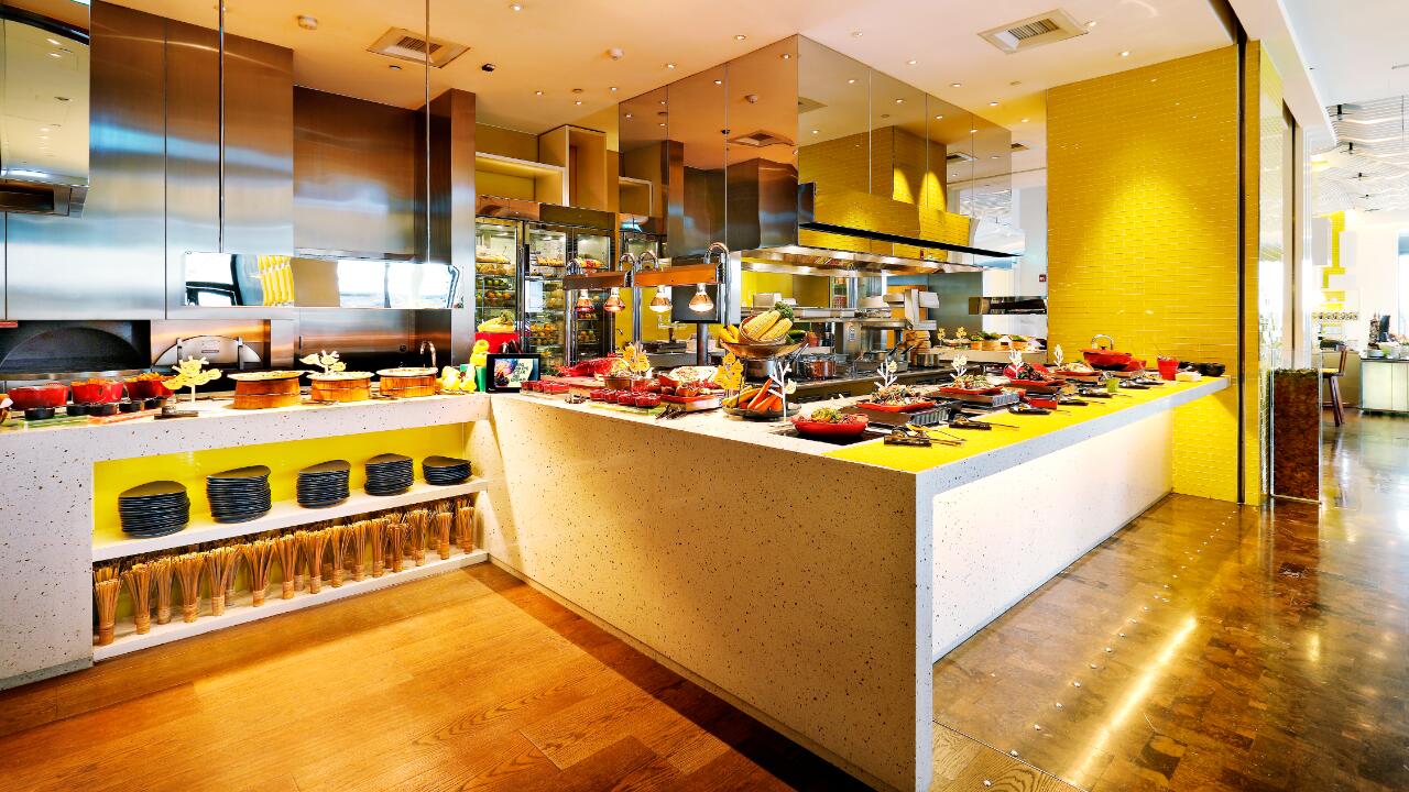 The kitchen table 廚桌餐廳